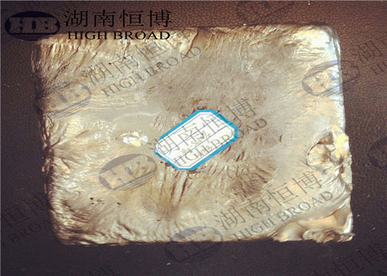 Porcelana Ingot de aleación maestra de magnesio MgSc con MgSc 2% MgSc10% MgSc20% MgSc30% proveedor