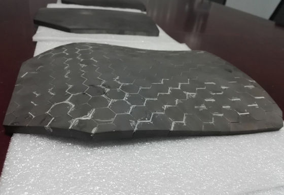 Porcelana Carburo de silicio Sic blindado cerámico a prueba de balas placa de cuerpo Alta resistencia a la flexión proveedor