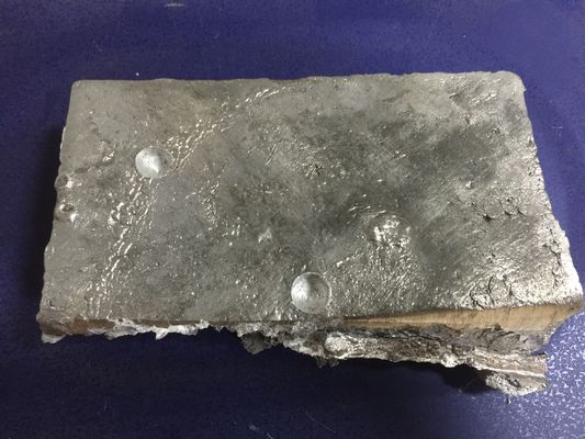 Ingot de aleación maestra de magnesio MgSc con MgSc 2% MgSc10% MgSc20% MgSc30% proveedor
