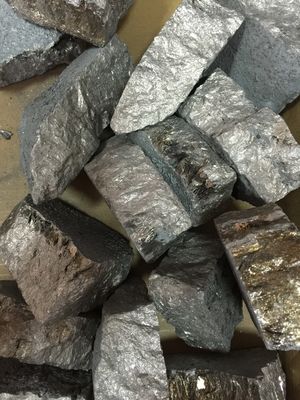 Aluminio Calcio Al Ca 65% 75% 85% Ingot / gránulos de aleación maestra proveedor