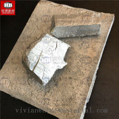 Cinza de plata, aleación maestra de magnesio sólido 5-30% para aditivos en la fundición proveedor